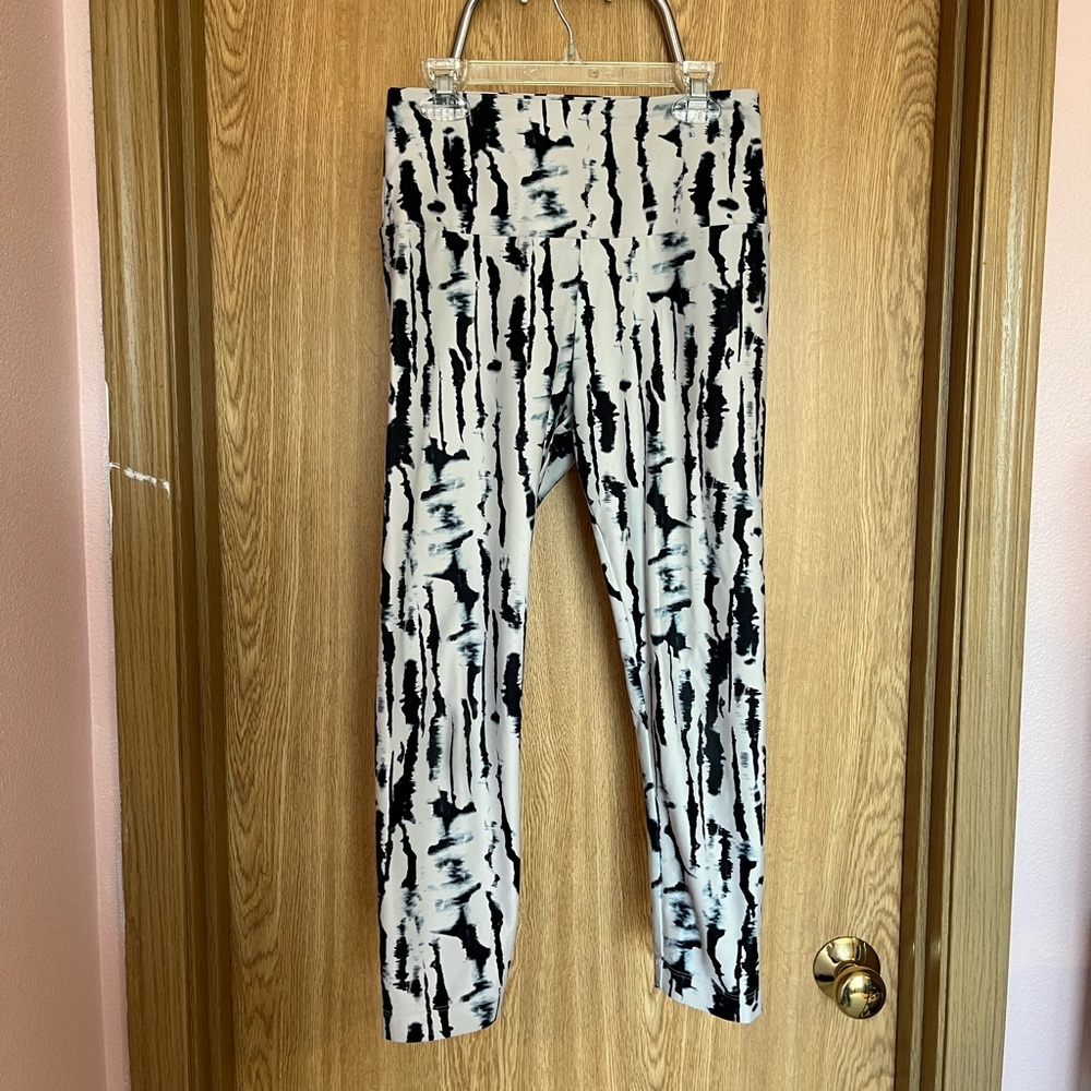 Women’s MPG Sport leggings | Size Small